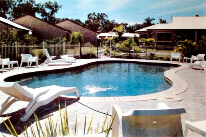 Pool Hotel