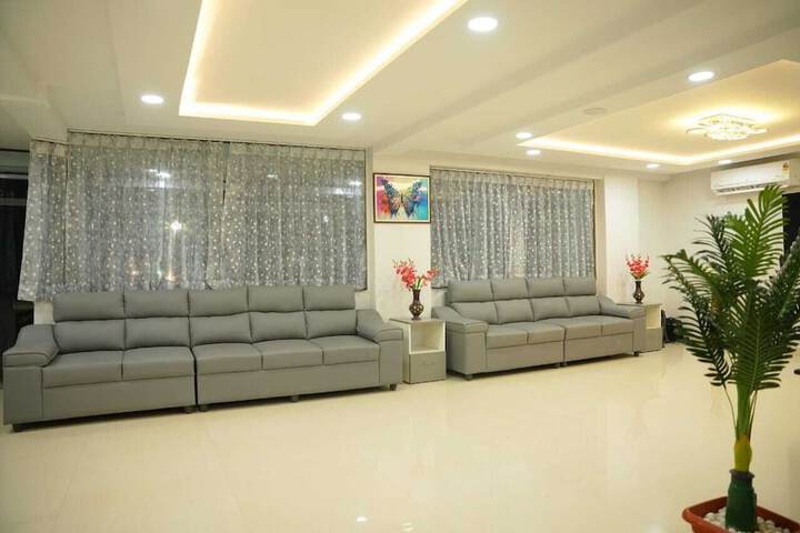 Hotel Interior 10 of 31
