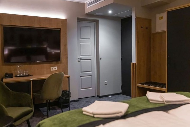 Room 36 of 92
