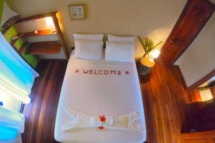 Room 4 of 52