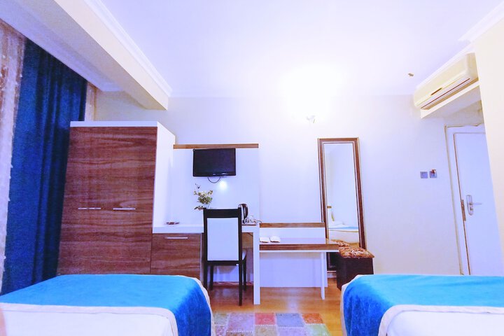 Room 30 of 69