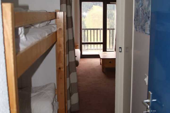 Room 27 of 314