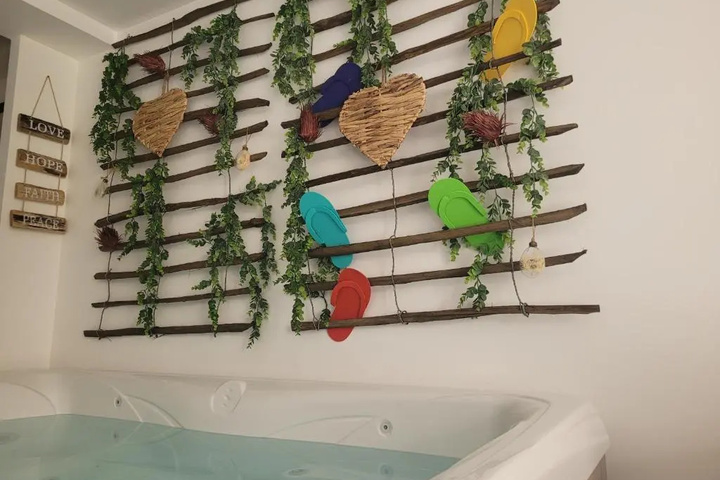 Pool 8 of 14