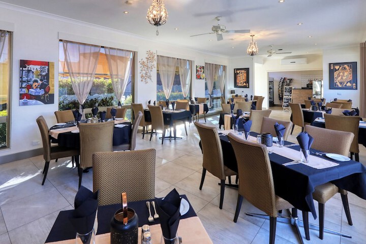 Dining Photos