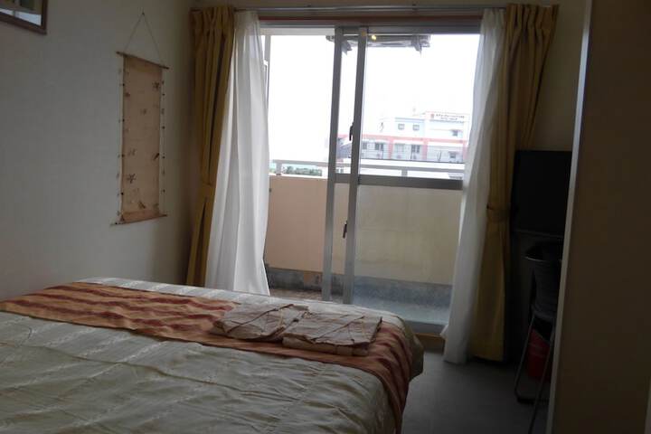 Room 7 of 38