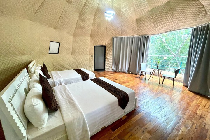 Room 47 of 151