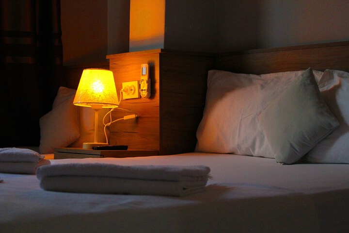 Room 11 of 21