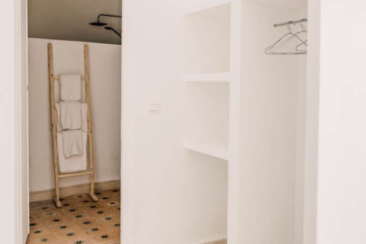 Room 85 of 155