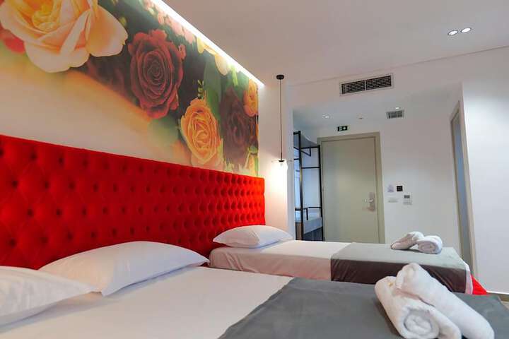 Room 35 of 137