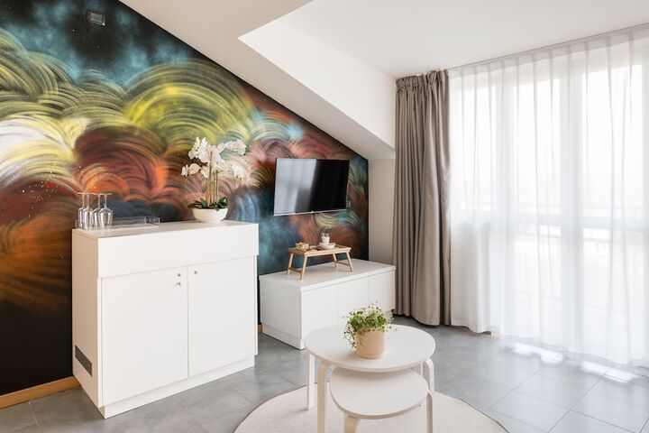 Room 15 of 125