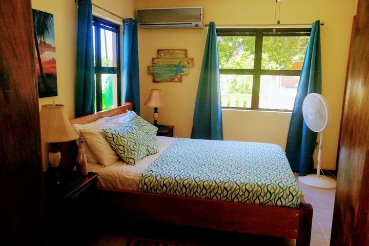 Room 4 of 20