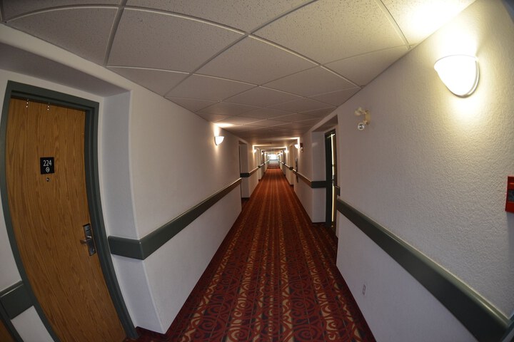 Ballroom/Hall 26 of 29