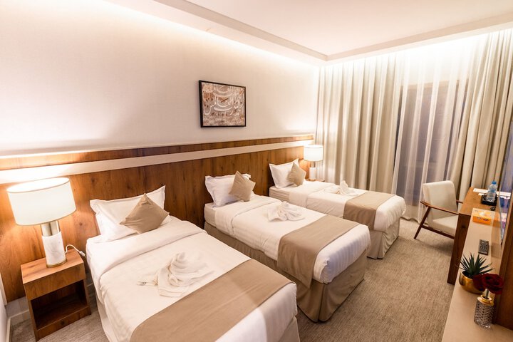 Room 5 of 19