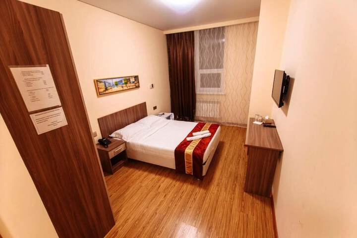 Room 15 of 46