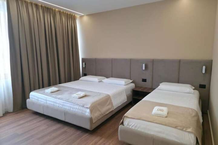 Room 36 of 104