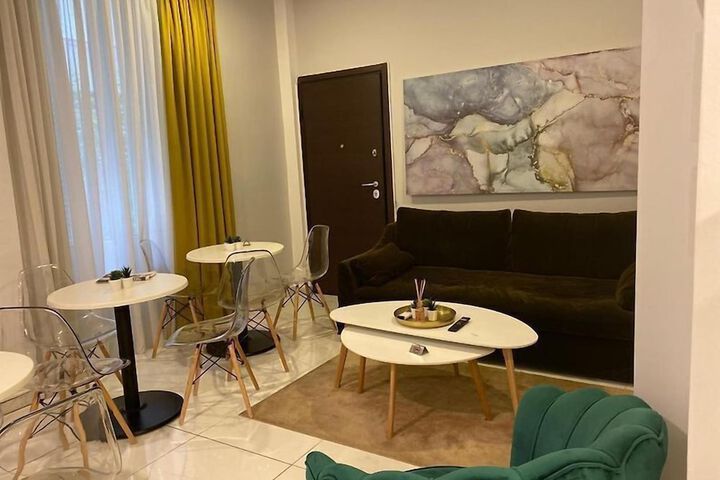 Room 12 of 26