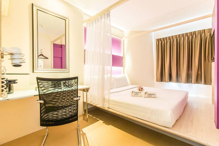 Room 7 of 36