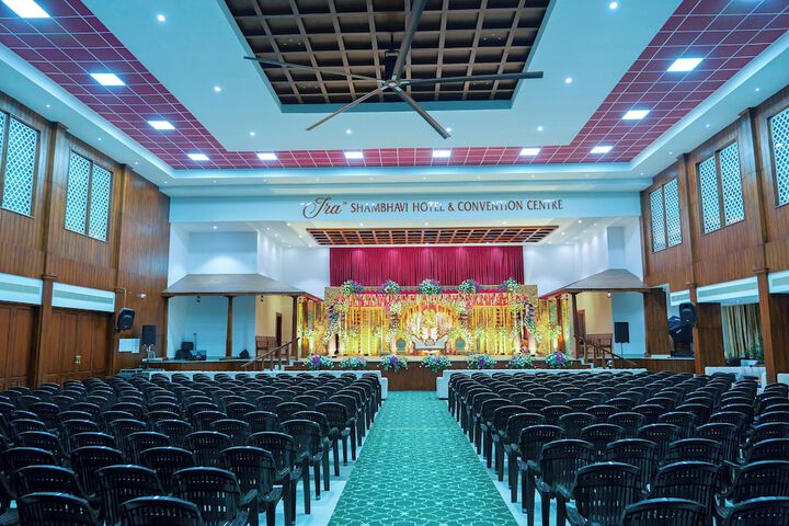 Ballroom/Hall 85 of 94