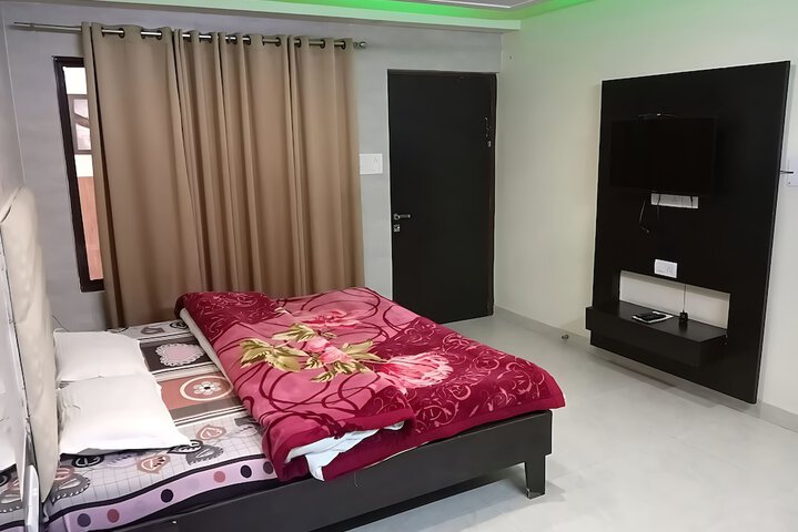 Room 7 of 82