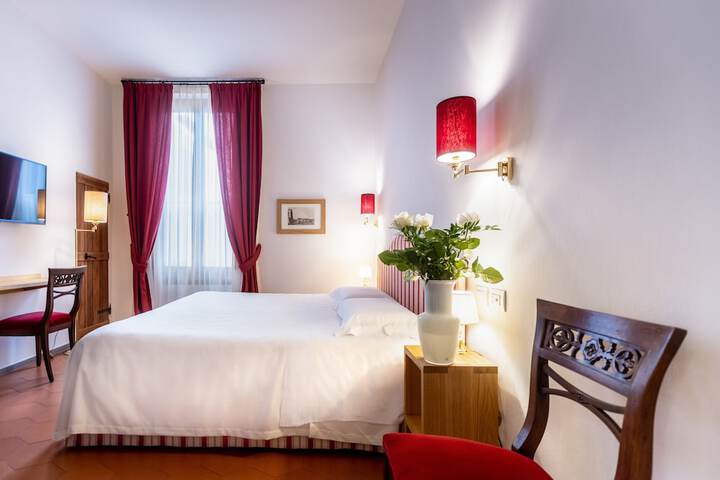 Room 3 of 18