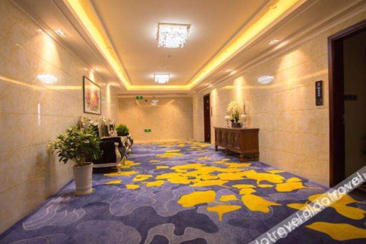 Hotel Interior 7 of 12