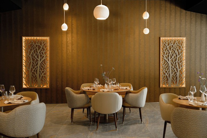 Dining 13 of 20