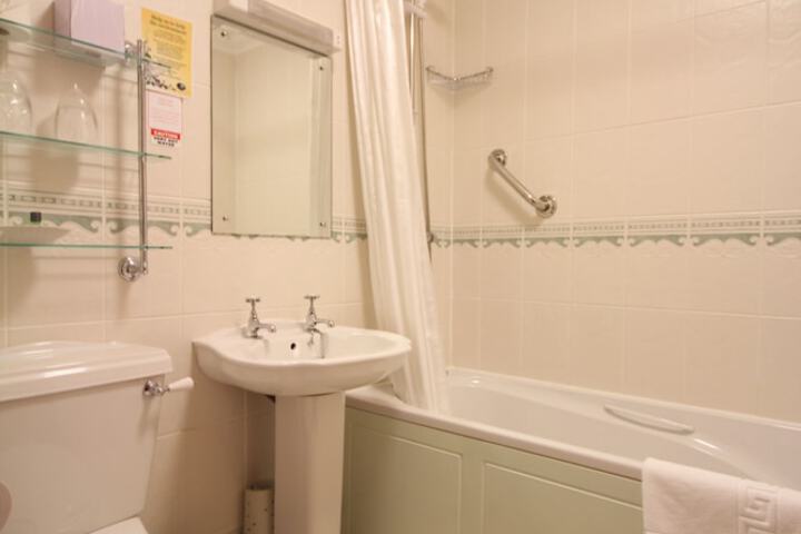 Bath Photo