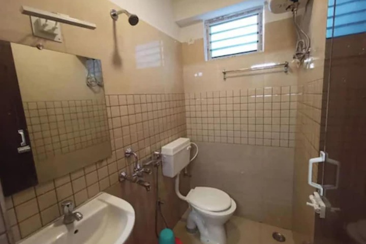 Room 21 of 27