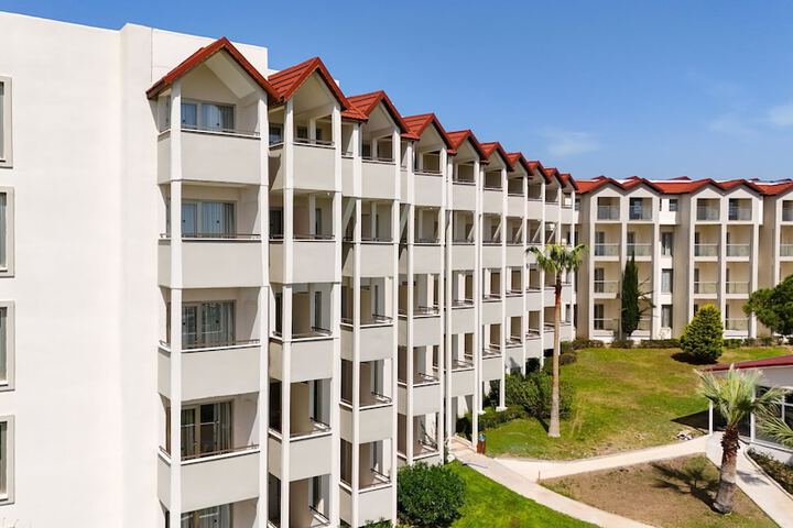 Hotel 406 of 417