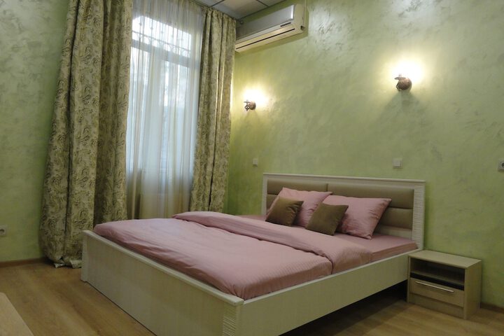 Room 3 of 19