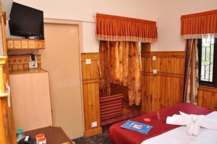 Room 10 of 20