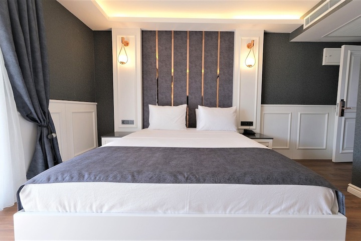 Room 29 of 68