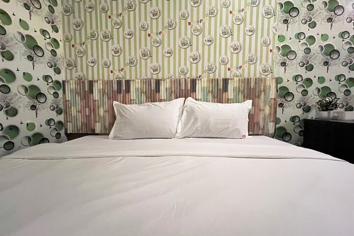 Room 9 of 22