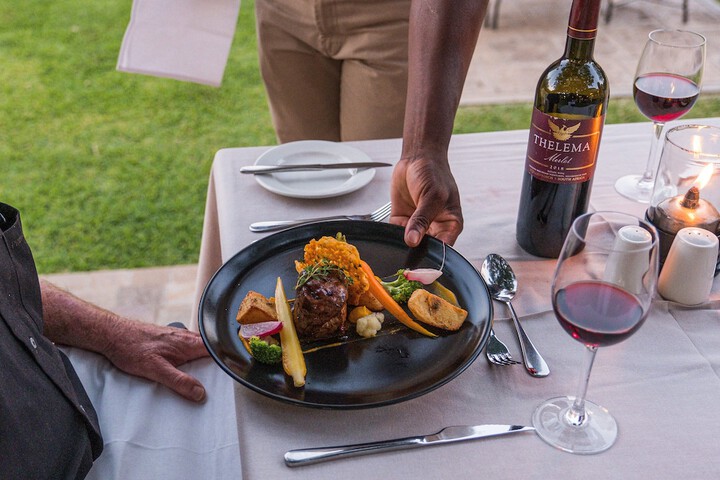 Dining 45 of 62