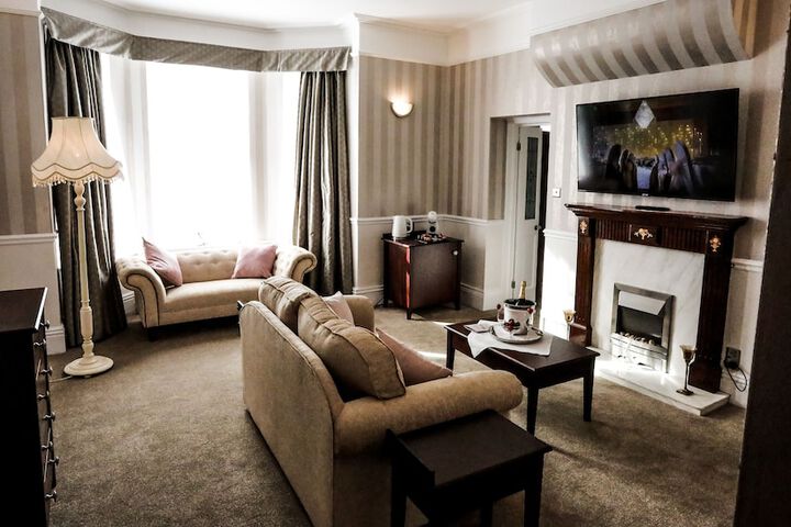 Room 30 of 52