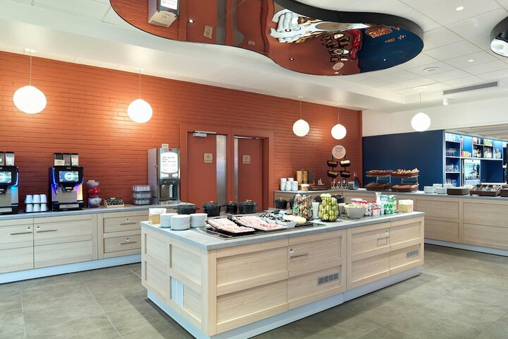 Dining Photos