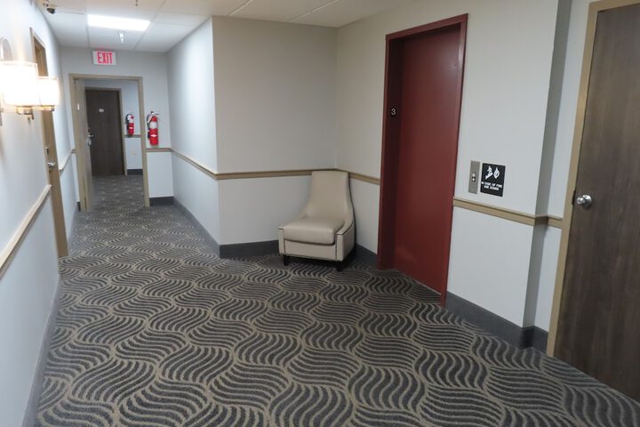 Ballroom/Hall 63 of 75