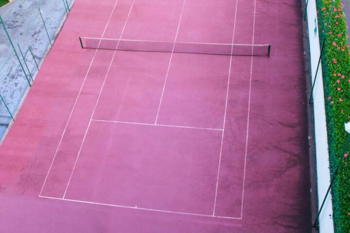 Tennis court