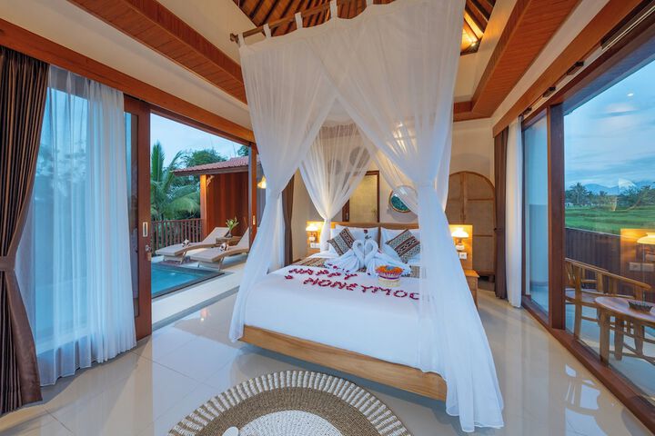 Room 2 of 46