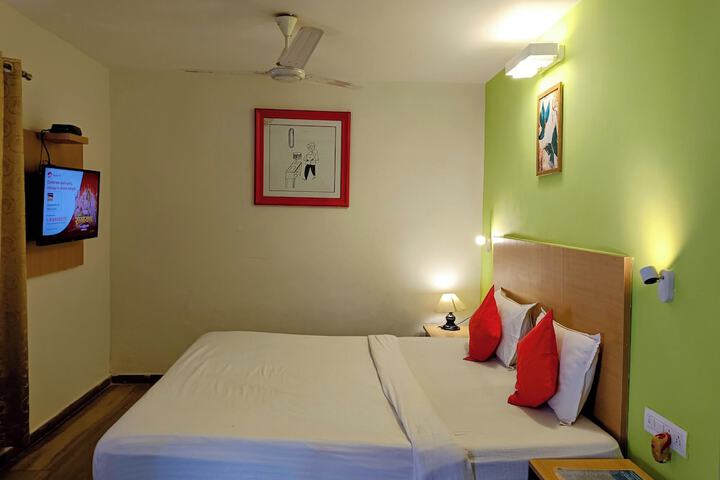 Room 17 of 49