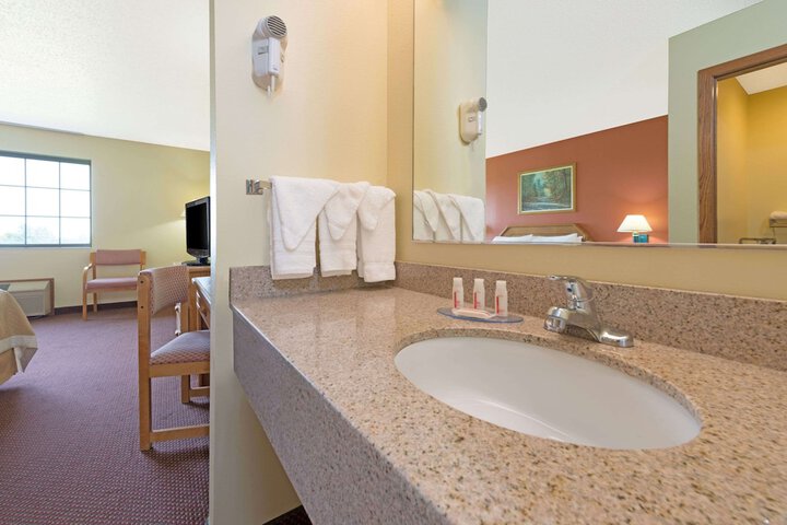 Clean Restrooms