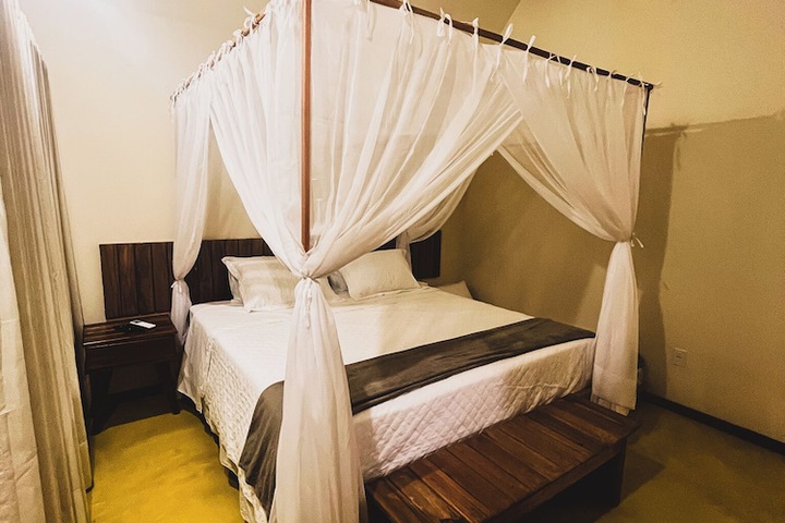 Room 5 of 27