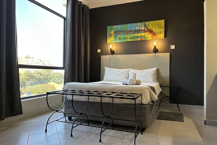 Room 9 of 38
