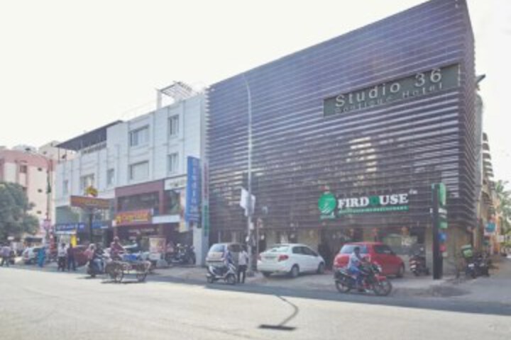 STUDIO 36
