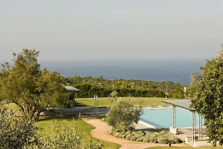 Pool 55 of 73