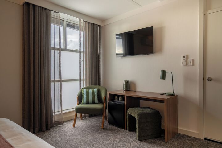 Room 2 of 13