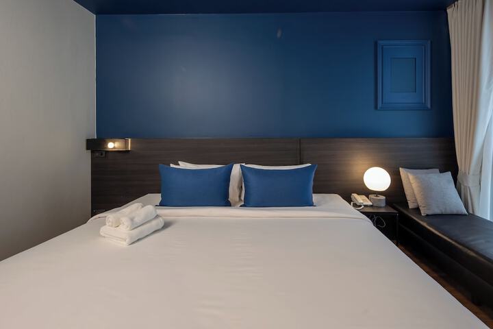 Room 20 of 53