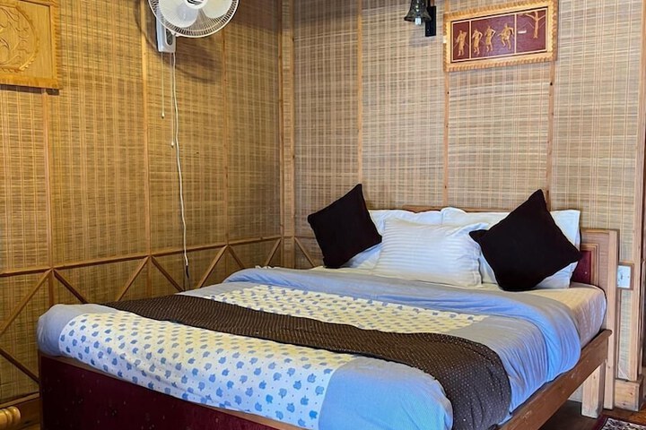 Room 26 of 116