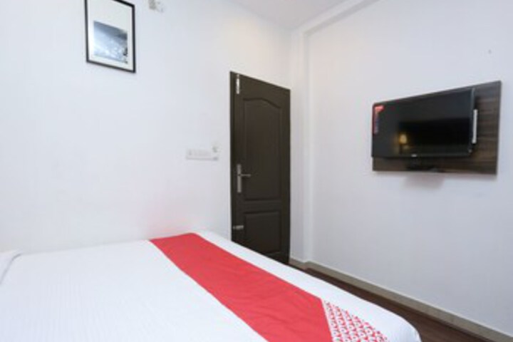 Room 19 of 25