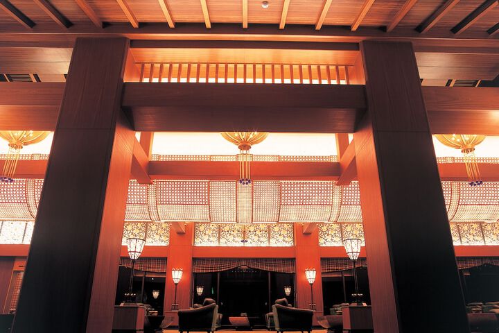 Entrance & Lobby